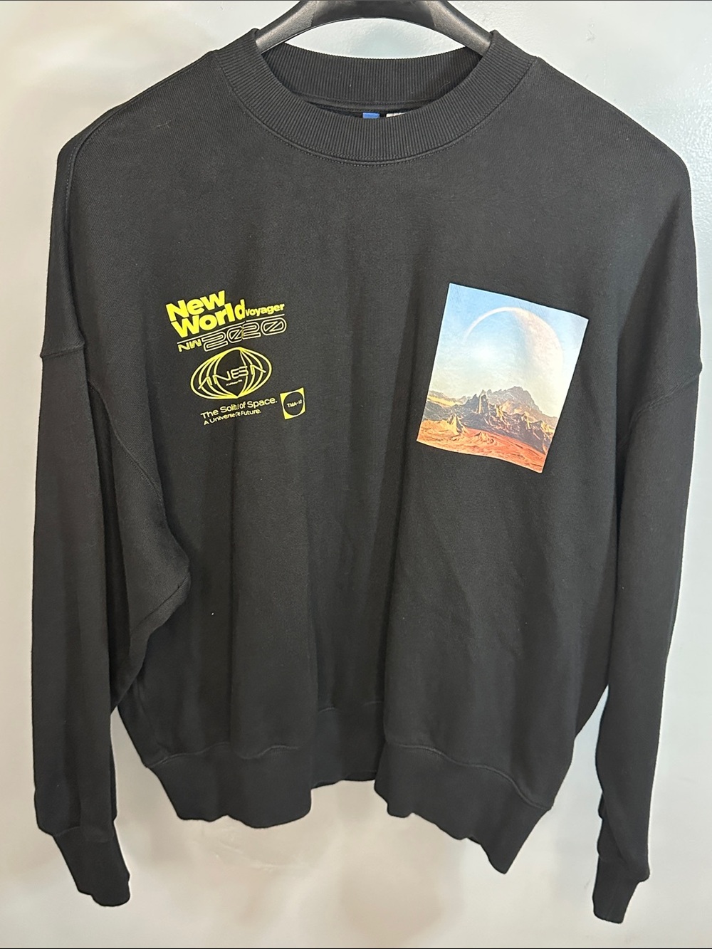 Divided by H&M Black Crewneck Sweatshirt with Yellow Multicolor Space Graphic